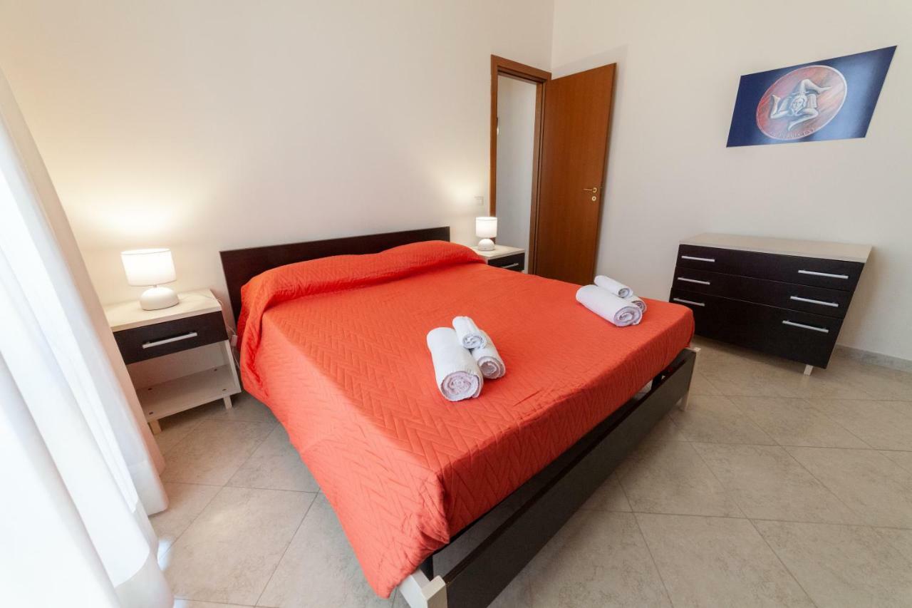 Casa Vacanze Tridente Villa Trapani Bagian luar foto